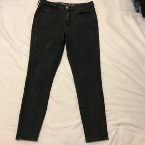 American Eagle High Rise Jegging